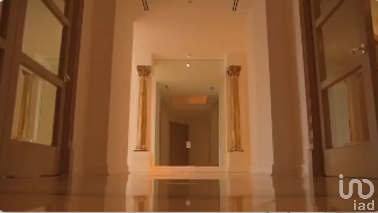Departamento en Venta en Bosque de Chapultepec I Sección, Miguel Hidalgo, Ciudad de México | NEX-275870 | iad México | Foto 2 de 37