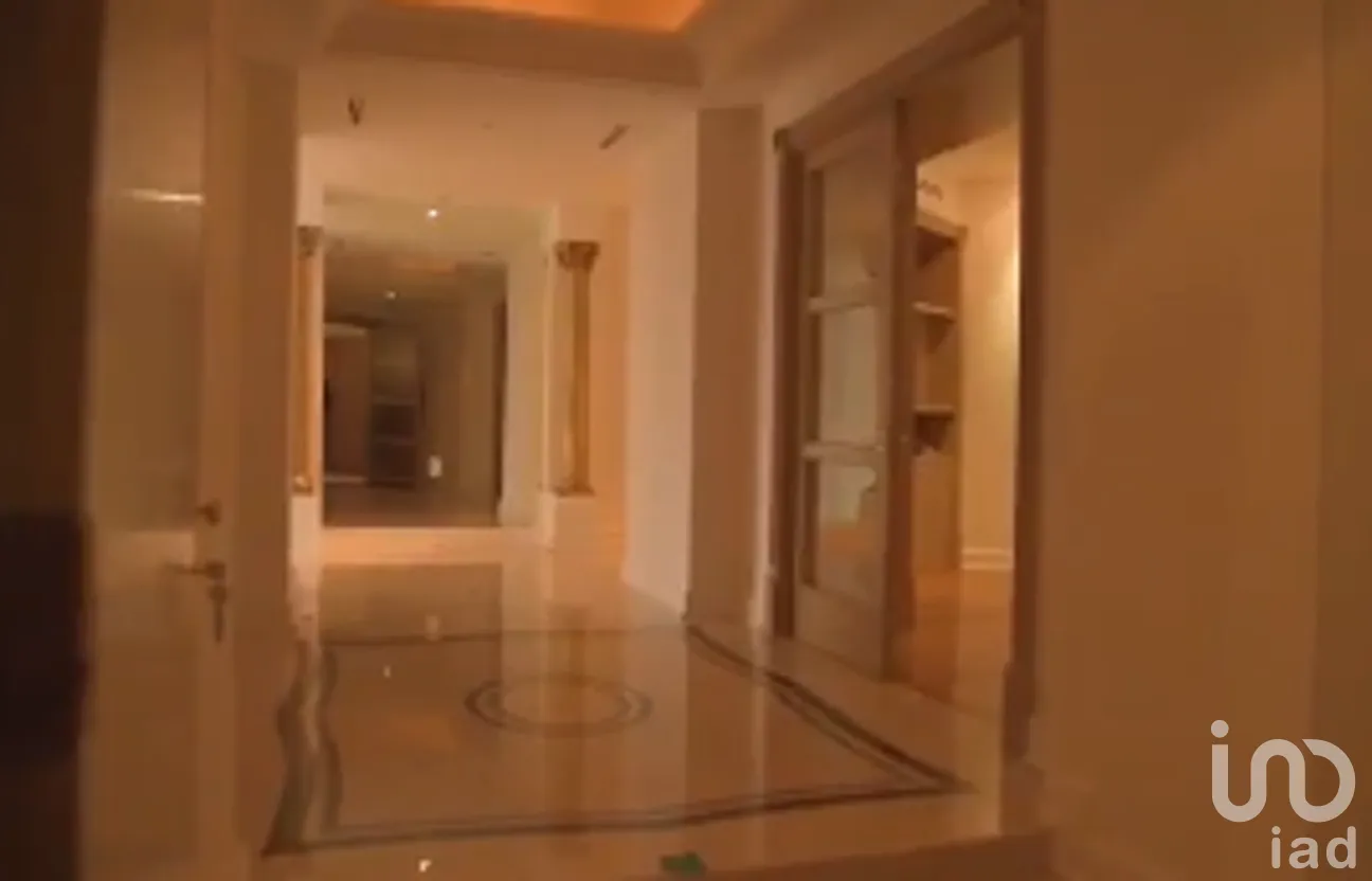 Departamento en Venta en Bosque de Chapultepec I Sección, Miguel Hidalgo, Ciudad de México | NEX-275870 | iad México | Foto 1 de 37