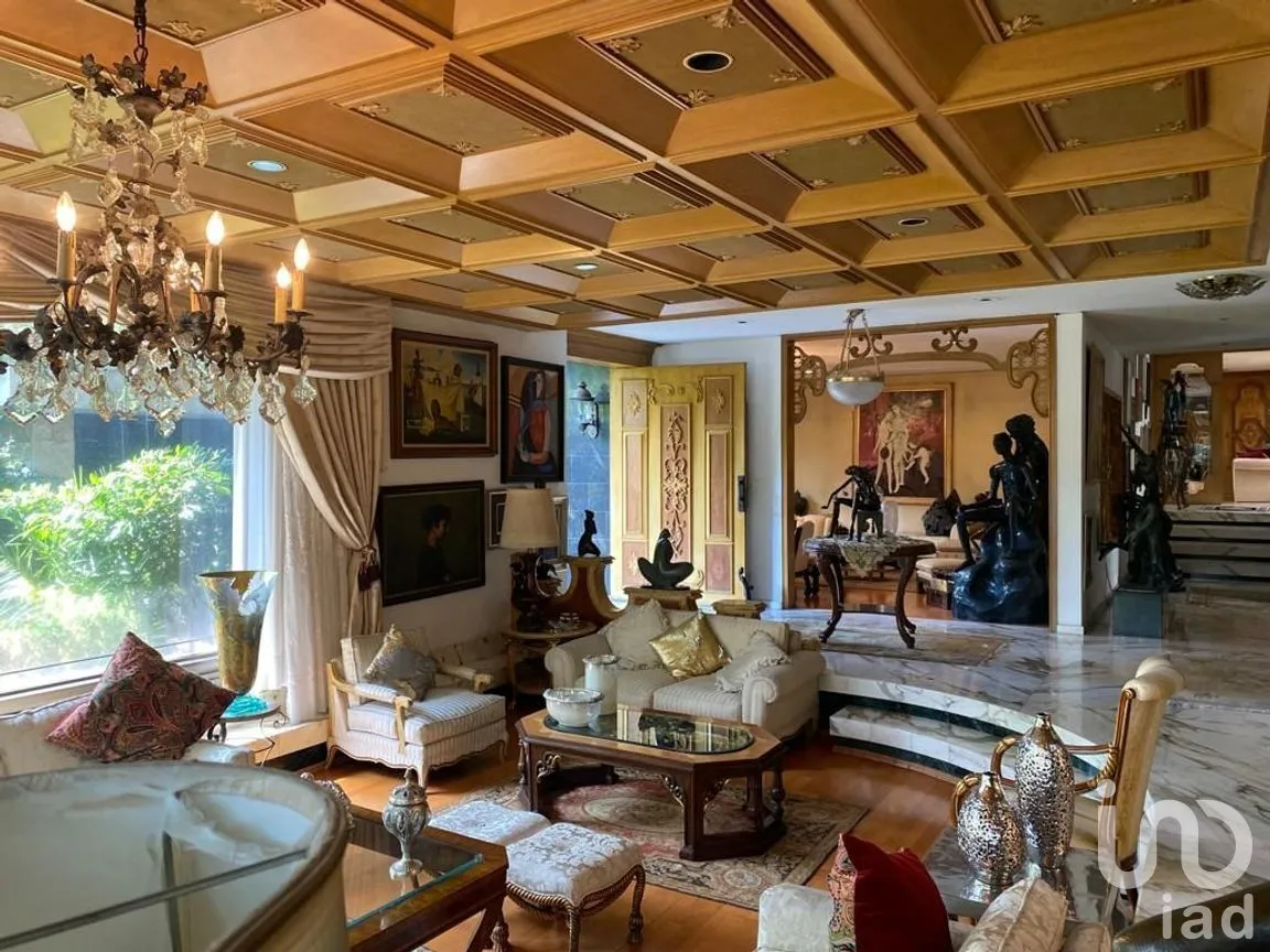Casa en Venta en Lomas de Chapultepec I Sección, Miguel Hidalgo, Ciudad de México | NEX-275949 | iad México | Foto 1 de 35