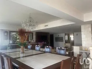 NEX-275954 - Departamento en Venta, con 3 recamaras, con 3 baños, con 360 m2 de construcción en Bosques de las Lomas, CP 05120, Ciudad de México.
