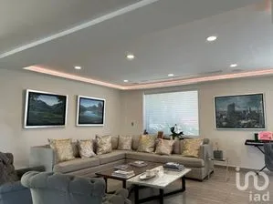 NEX-275976 - Casa en Venta, con 4 recamaras, con 4 baños, con 870 m2 de construcción en Bosque Real, CP 52774, Estado de México.
