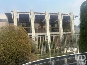 NEX-276015 - Casa en Venta, con 720 m2 de construcción en San Miguel Tecamachalco, CP 53970, Estado de México.