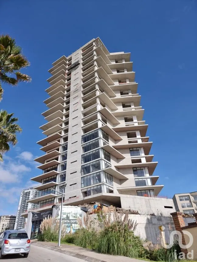 Departamento en Venta en Bosque Real, Huixquilucan, Estado de México | NEX-282817 | iad México | Foto 2 de 27