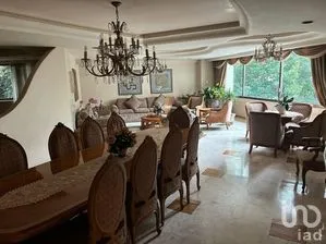 NEX-301270 - Departamento en Venta, con 3 recamaras, con 3 baños, con 305 m2 de construcción.