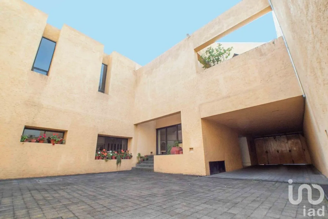 Casa en Venta en Guadalupe Inn, Álvaro Obregón, Ciudad de México | NEX-227143 | iad México | Foto 2 de 24