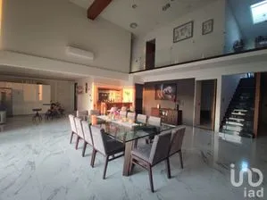 NEX-275125 - Casa en Venta, con 8 recamaras, con 8 baños, con 826 m2 de construcción en Burgos Bugambilias, CP 62584, Morelos.