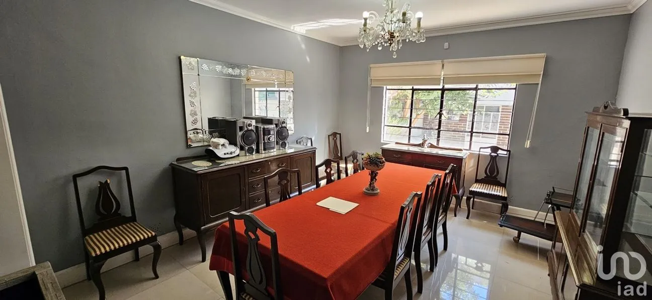 Casa en Venta en Narvarte Poniente, Benito Juárez, Ciudad de México | NEX-275140 | iad México | Foto 2 de 50