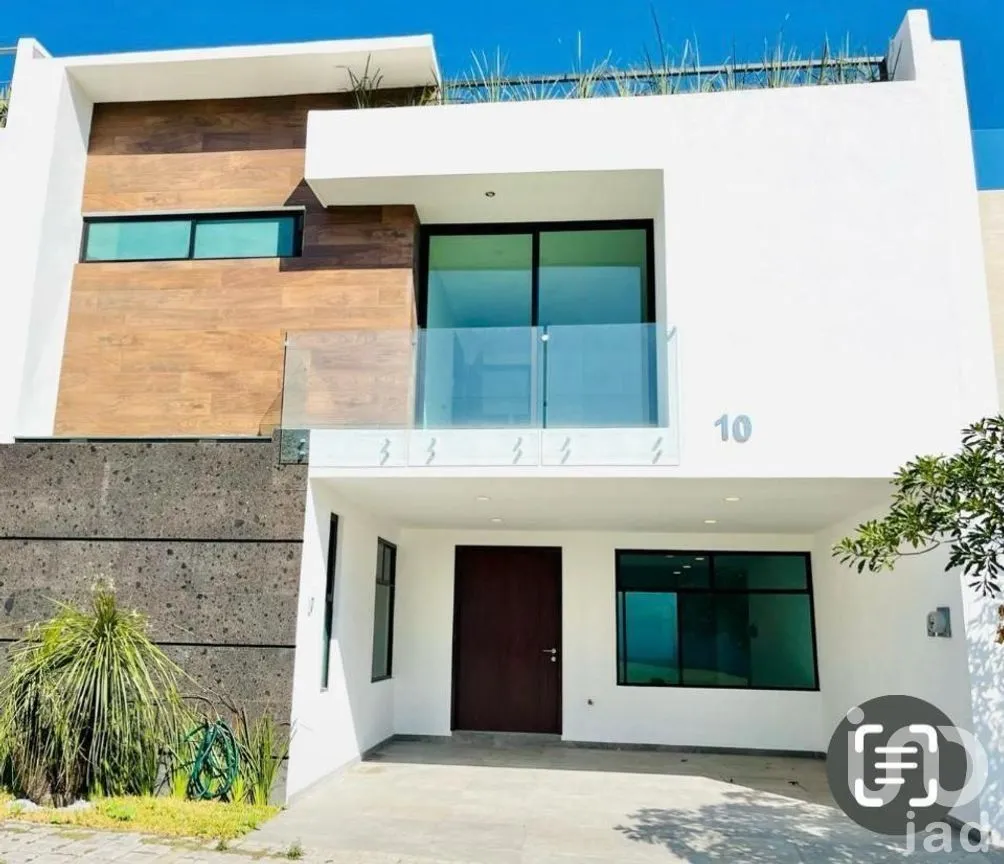 Casa en Venta en Lomas de Angelópolis II, San Andrés Cholula, Puebla | NEX-278226 | iad México | Foto 2 de 24
