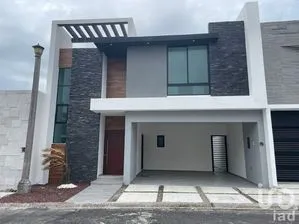 NEX-209305 - Casa en Venta, con 3 recamaras, con 3 baños, con 265 m2 de construcción en Lomas del Sol, CP 95264, Veracruz.