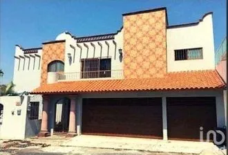 NEX-274998 - Casa en Venta, con 478.98 m2 de construcción en Las Lomas Residencial, CP 95264, Veracruz.