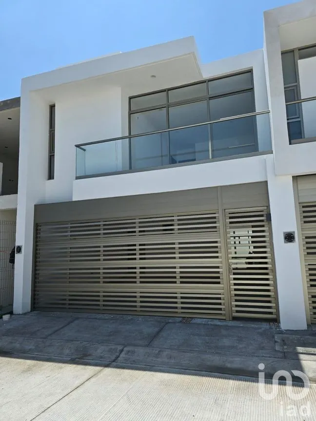 Casa en Venta en Las Vegas II, Boca del Río, Veracruz | NEX-275022 | iad México | Foto 1 de 24