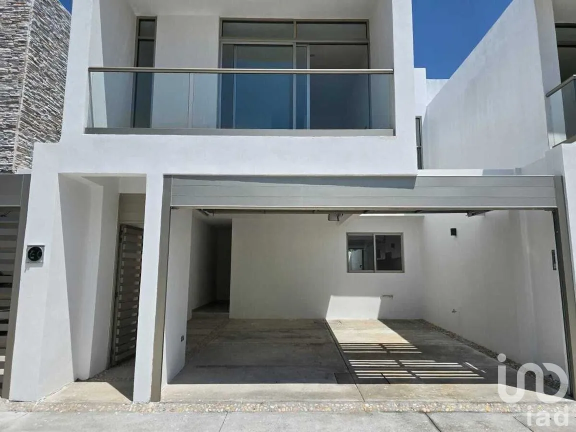 Casa en Venta en Las Vegas II, Boca del Río, Veracruz | NEX-275024 | iad México | Foto 2 de 8