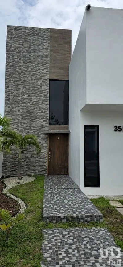 Casa en Venta en Las Lomas Residencial, Alvarado, Veracruz | NEX-276458 | iad México | Foto 3 de 25