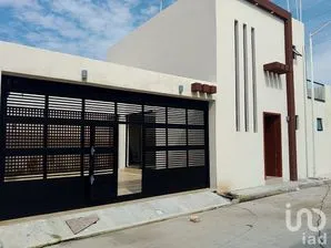 NEX-285191 - Casa en Renta, con 3 recamaras, con 2 baños, con 150 m2 de construcción en Graciano Sánchez Romo, CP 94293, Veracruz.