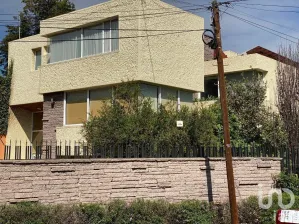 NEX-88154 - Casa en Venta, con 4 recamaras, con 3 baños, con 500 m2 de construcción en Lomas de Tecamachalco, CP 53950, México.