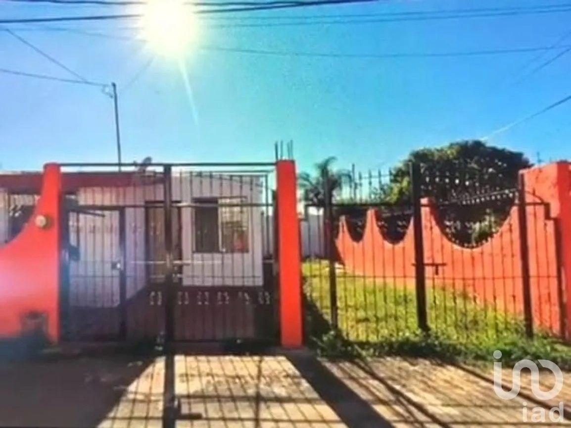 Casa en Venta en Villas La Loma, Zapopan, Jalisco | NEX-280373 | iad México | Foto 3 de 10