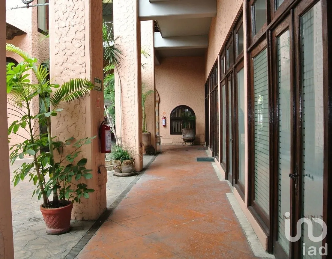 Oficina en Renta en Cantarranas, Cuernavaca, Morelos | NEX-267645 | iad México | Foto 1 de 37