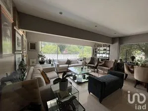 NEX-296062 - Casa en Venta, con 6 recamaras, con 6 baños, con 940 m2 de construcción.