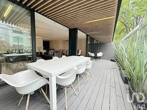 NEX-280646 - Departamento en Renta, con 3 recamaras, con 2 baños, con 240 m2 de construcción.