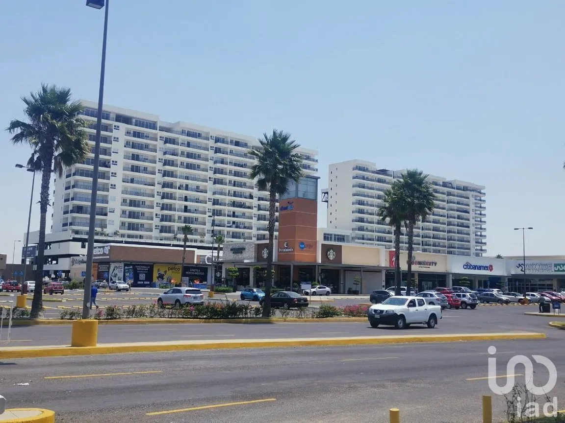 Departamento en Renta en Jardín Real, Zapopan, Jalisco | NEX-227217 | iad México | Foto 2 de 38