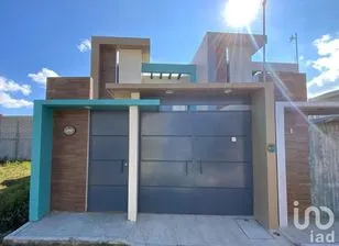 NEX-71834 - Casa en Venta, con 3 recamaras, con 3 baños, con 155 m2 de construcción en Nueva Esperanza, CP 29216, Chiapas.