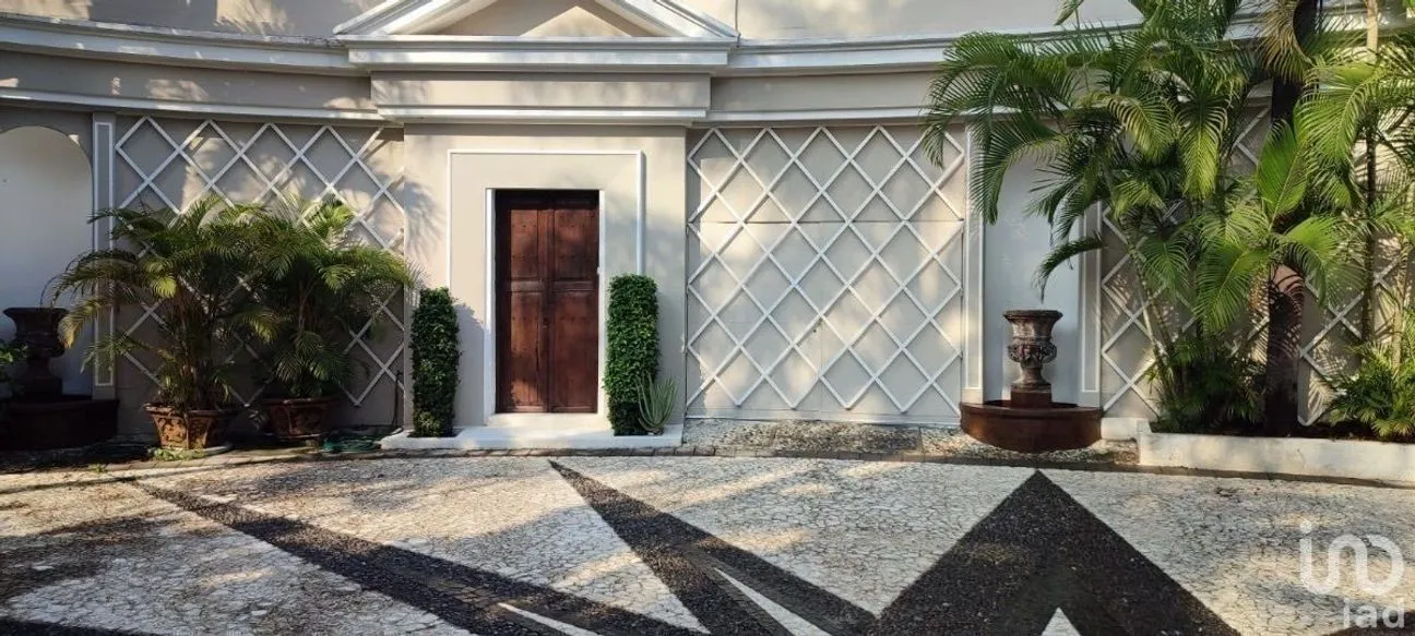 Casa en Venta en Jardines de Acapatzingo, Cuernavaca, Morelos | NEX-232109 | iad México | Foto 9 de 36