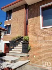 NEX-268137 - Casa en Venta, con 5 recamaras, con 4 baños, con 564 m2 de construcción en Jardines de Ahuatlán, CP 62130, Morelos.