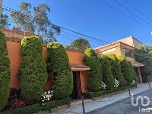 NEX-270175 - Casa en Venta, con 4 recamaras, con 4 baños, con 686 m2 de construcción en Jardines del Pedregal, CP 01900, Ciudad de México.
