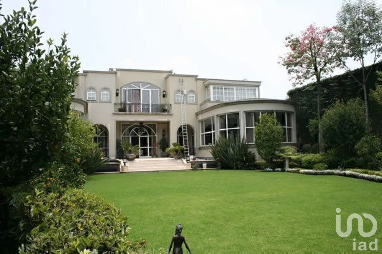 Casa en Venta en Jardines del Pedregal, Álvaro Obregón, Ciudad de México | NEX-276928 | iad México | Foto 3 de 19