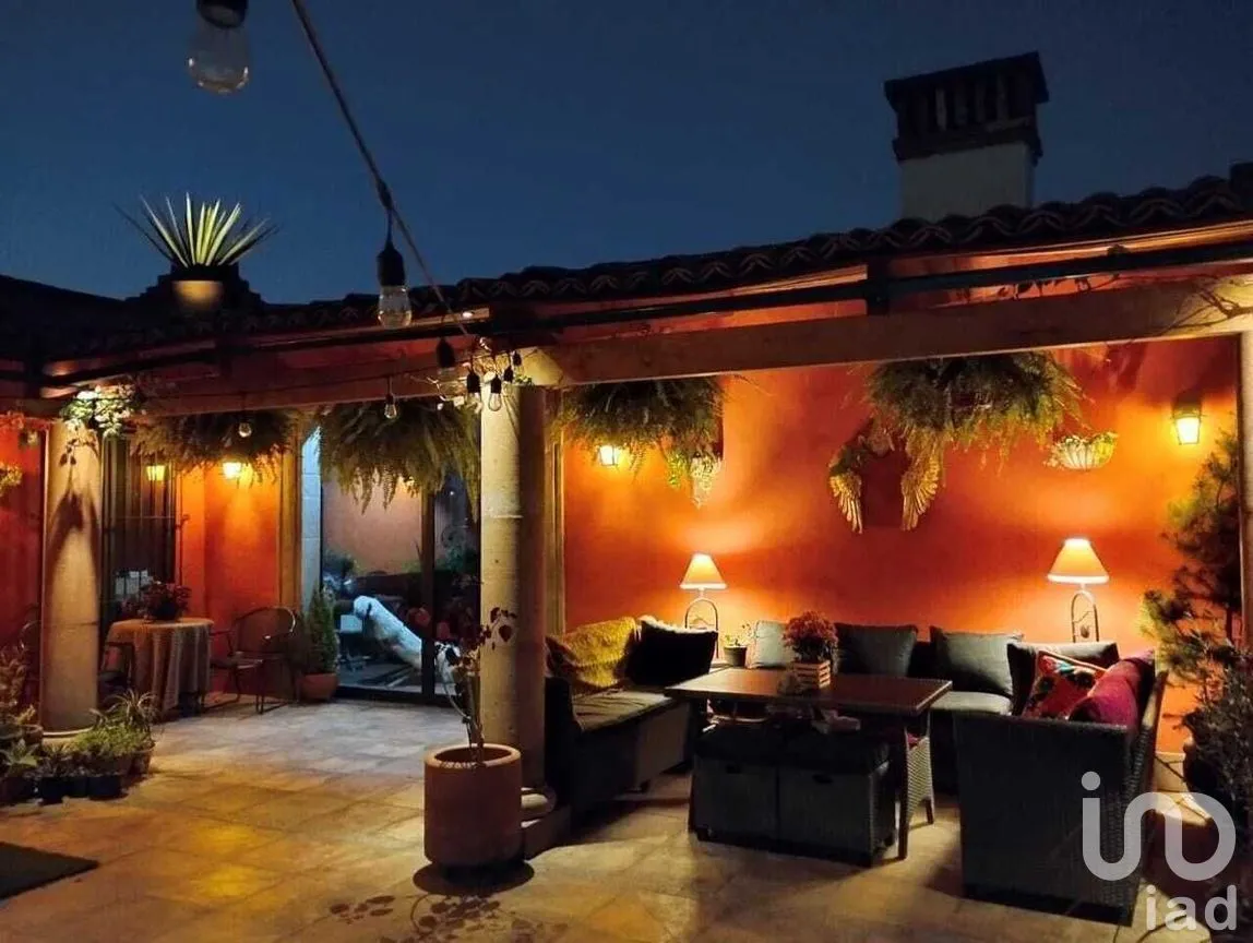 Casa en Venta en San Nicolás Totolapan, La Magdalena Contreras, Ciudad de México | NEX-276930 | iad México | Foto 2 de 44