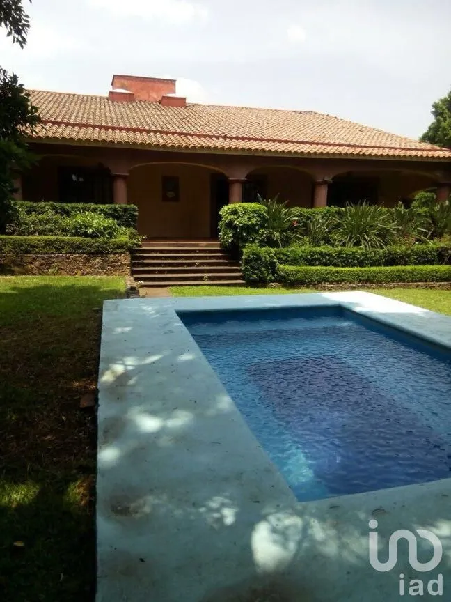 Casa en Venta en Del Carmen, Tepoztlán, Morelos | NEX-277127 | iad México | Foto 1 de 19