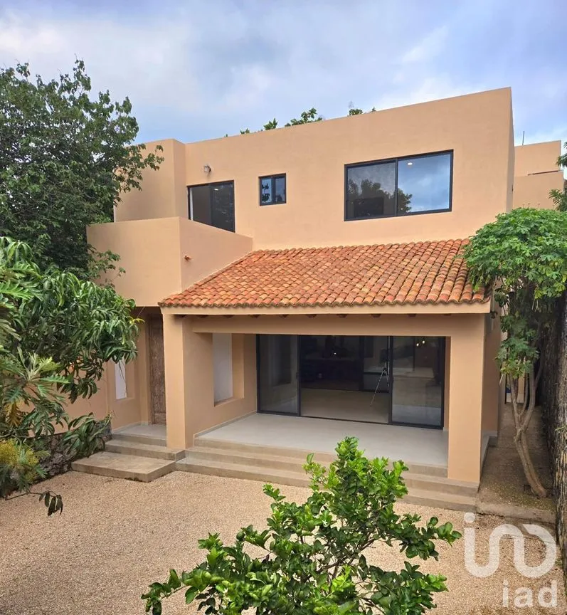 Casa en Venta en Del Carmen, Tepoztlán, Morelos | NEX-271236 | iad México | Foto 2 de 23