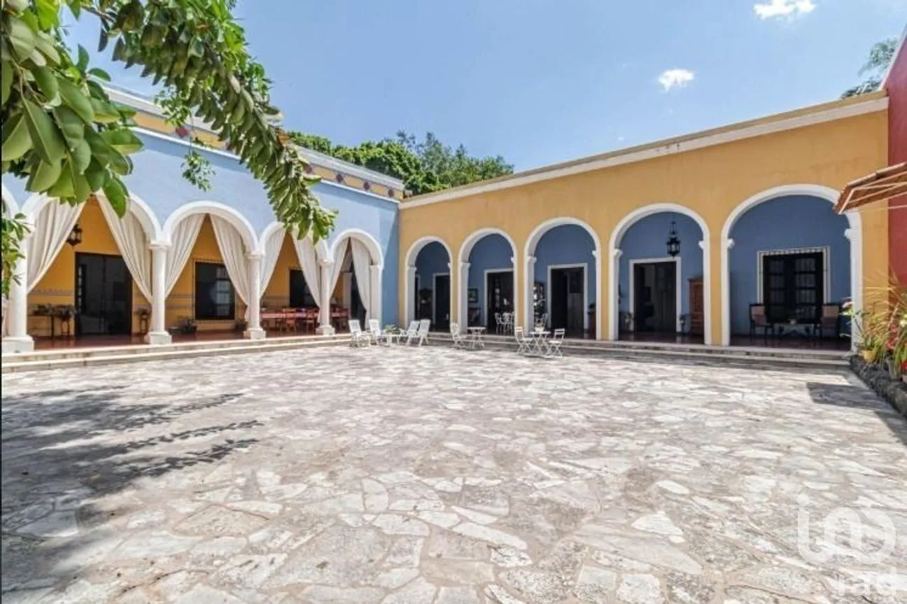 Casa en Venta en Manantiales, Cuernavaca, Morelos | NEX-273579 | iad México | Foto 2 de 26