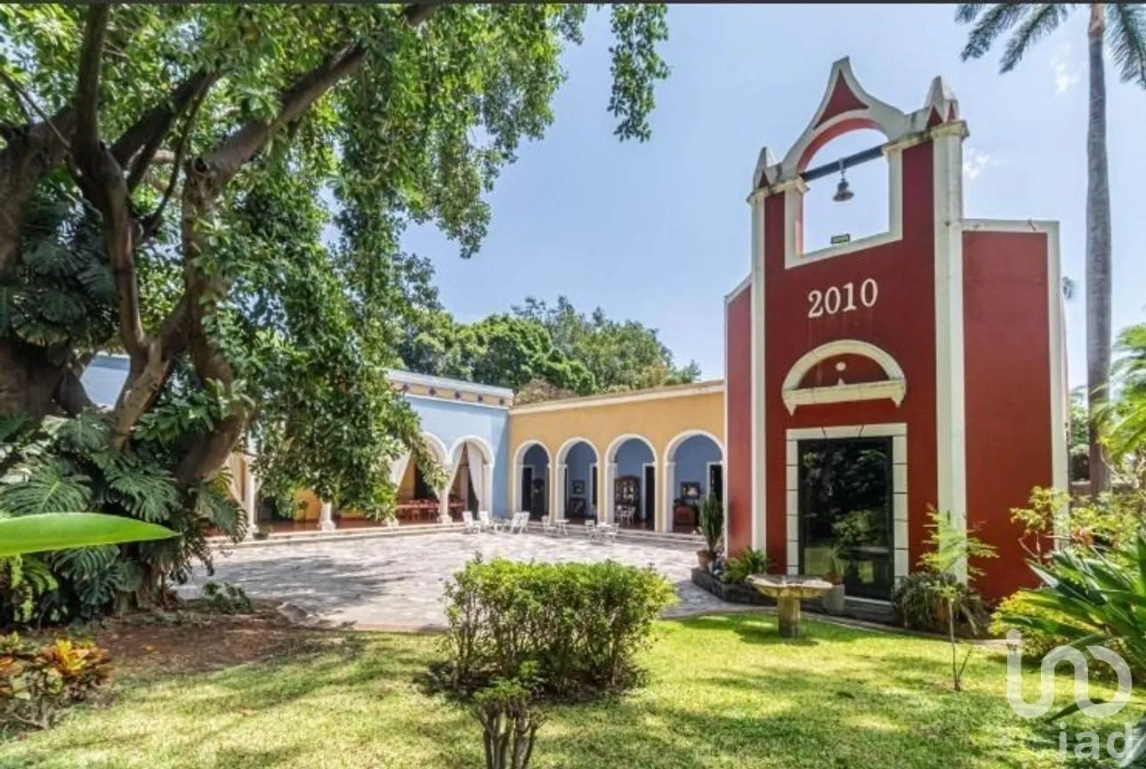 Casa en Venta en Manantiales, Cuernavaca, Morelos | NEX-273579 | iad México | Foto 1 de 26