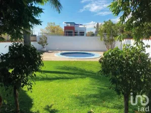 NEX-71848 - Casa en Venta, con 3 recamaras, con 2 baños, con 200 m2 de construcción en Altos de Oaxtepec, CP 62738, Morelos.