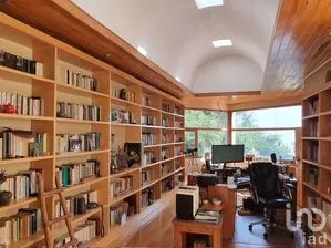 NEX-267314 - Casa en Venta, con 3 recamaras, con 4 baños, con 395 m2 de construcción en La Magdalena Petlacalco, CP 14480, Ciudad de México.