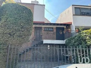 NEX-284903 - Casa en Venta, con 4 recamaras, con 3 baños, con 320 m2 de construcción en Atlamaya, CP 01760, Ciudad de México.