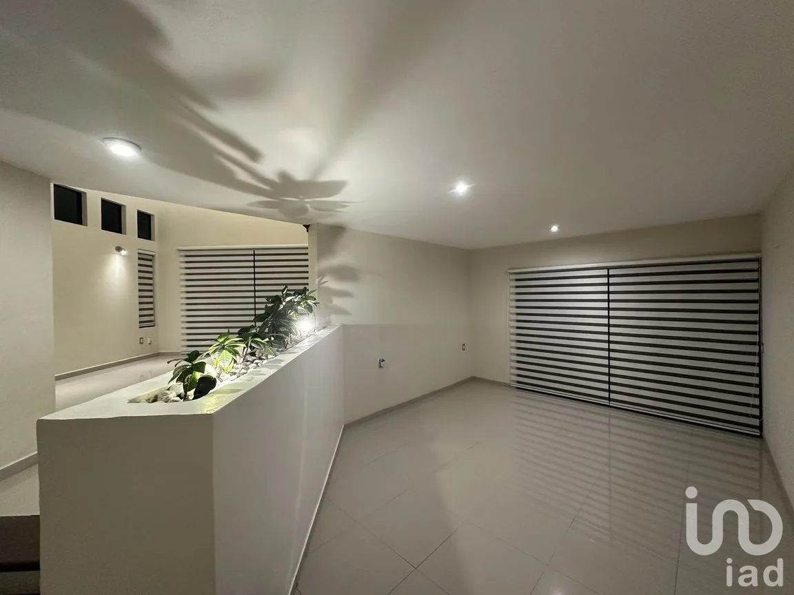 Casa en Venta en El Palomar Secc Panorámica, Tlajomulco de Zúñiga, Jalisco | NEX-232601 | iad México | Foto 2 de 28