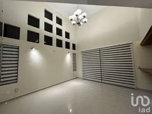 NEX-232601 - Casa en Venta, con 3 recamaras, con 3 baños, con 476 m2 de construcción en El Palomar Secc Panorámica, CP 45643, Jalisco.