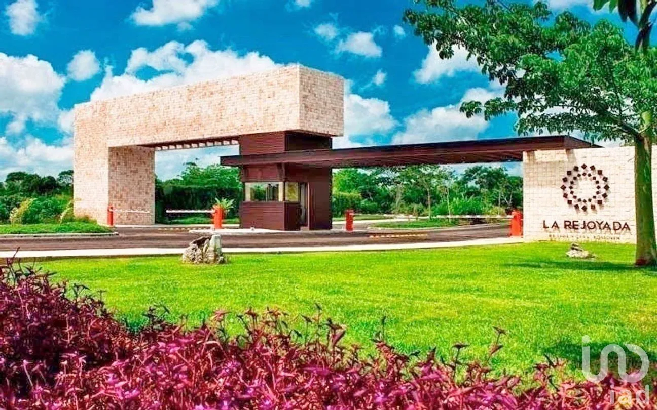 Terreno en Venta en Jardines de Rejoyada, Mérida, Yucatán | NEX-282436 | iad México | Foto 1 de 7