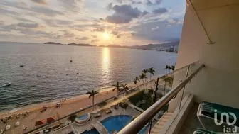 NEX-282449 - Departamento en Venta, con 3 recamaras, con 3 baños, con 240 m2 de construcción en Costa Azul, CP 39850, Guerrero.