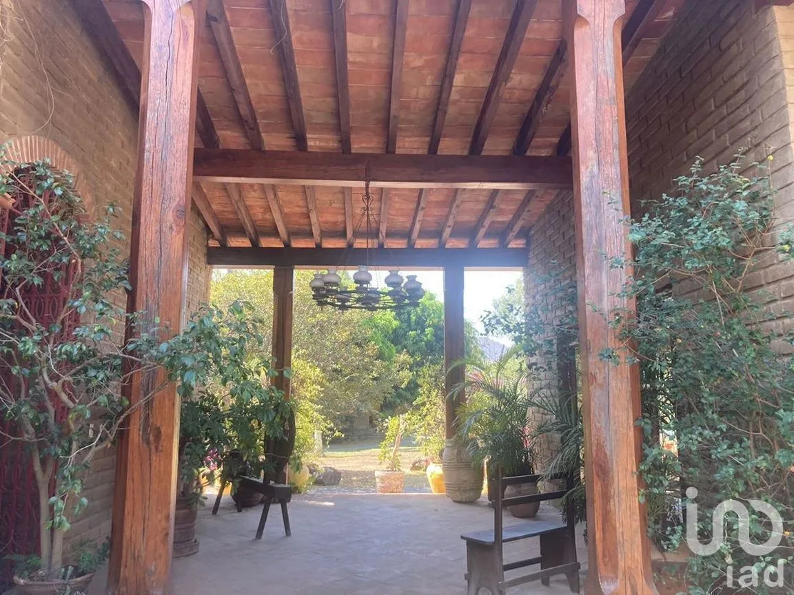 Casa en Venta en Tepoztlán Centro, Tepoztlán, Morelos | NEX-282453 | iad México | Foto 3 de 32