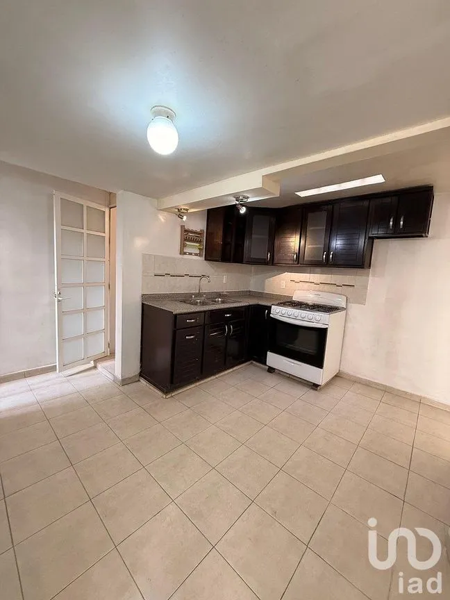 Casa en Venta en Valle de Aragón, Nezahualcóyotl, Estado de México | NEX-284879 | iad México | Foto 2 de 16