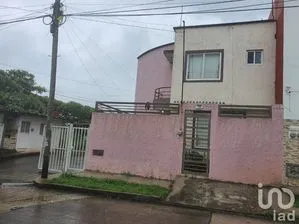 NEX-155564 - Casa en Renta, con 3 recamaras, con 2 baños, con 140 m2 de construcción en Lázaro Cárdenas, CP 91183, Veracruz de Ignacio de la Llave.