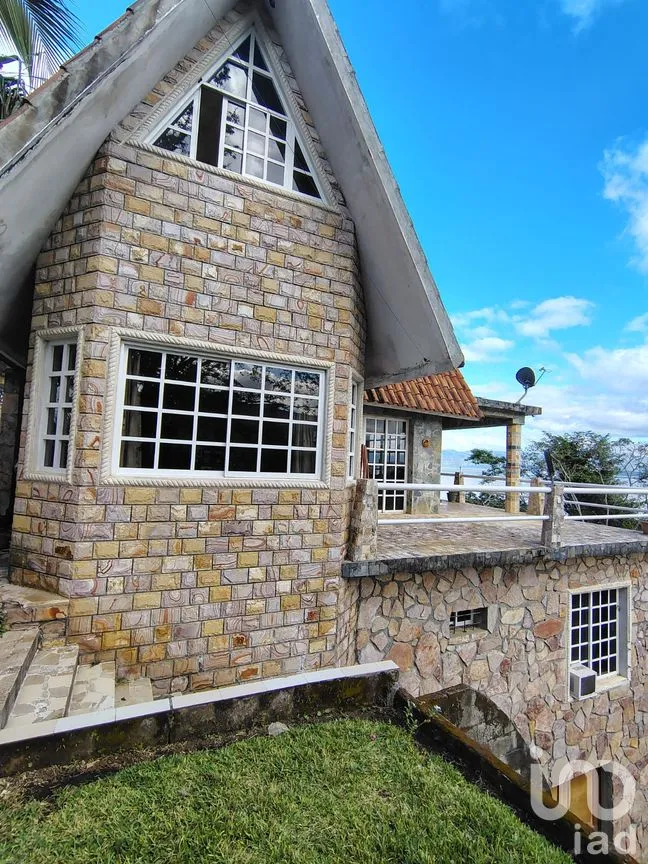 Casa en Venta en El Mirador, Catemaco, Veracruz de Ignacio de la Llave | NEX-240459 | iad México | Foto 7 de 50
