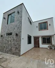 NEX-240517 - Casa en Venta, con 3 recamaras, con 3 baños, con 127 m2 de construcción en Los Lirios, CP 91579, Veracruz de Ignacio de la Llave.