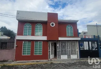 NEX-202223 - Casa en Venta, con 5 recamaras, con 2 baños, con 187 m2 de construcción en Morelos 2a Secc, CP 50120, Estado De México.