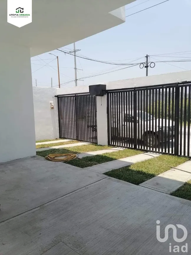 Casa en Venta en Valle Alto, Reynosa, Tamaulipas | NEX-228879 | iad México | Foto 3 de 6