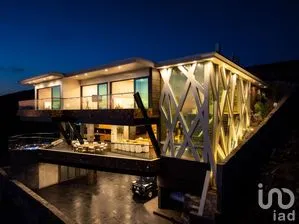 NEX-271118 - Casa en Venta, con 5 recamaras, con 5 baños, con 586 m2 de construcción en Villa las Rosas, CP 22872, Baja California.