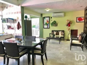 NEX-72495 - Casa en Venta, con 5 recamaras, con 6 baños, con 500 m2 de construcción en Las Playas, CP 39390, Guerrero.